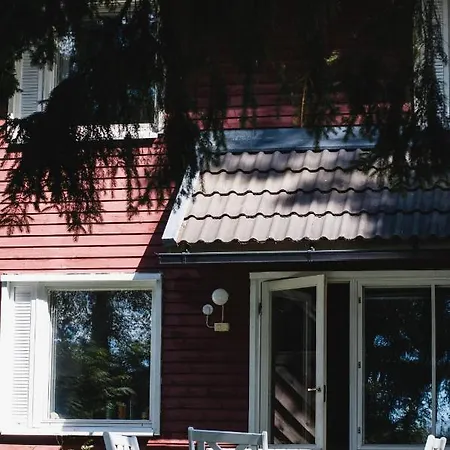 Leinon Apartment